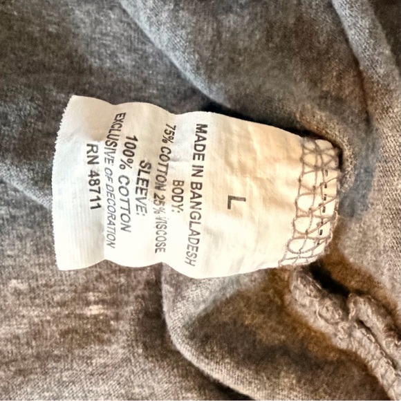 St. Patrick’s Day Long Sleeve Shirt Shamrock Design☘️ - Picture 4 of 4